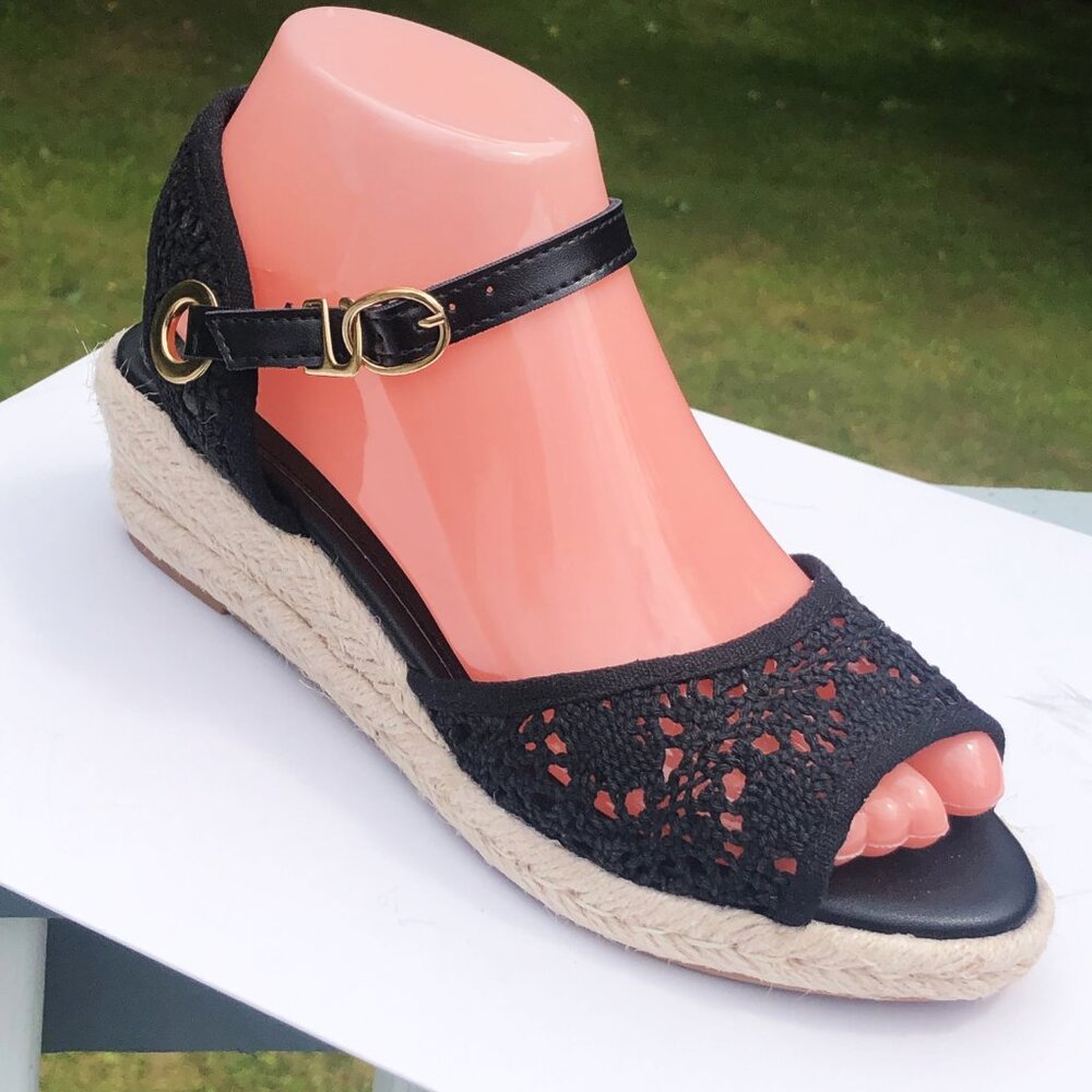 Black Floral Lace Peep Toe Ankle Strap Buckle Espadrille Sandals Sz 7 NEW - Picture 7 of 7